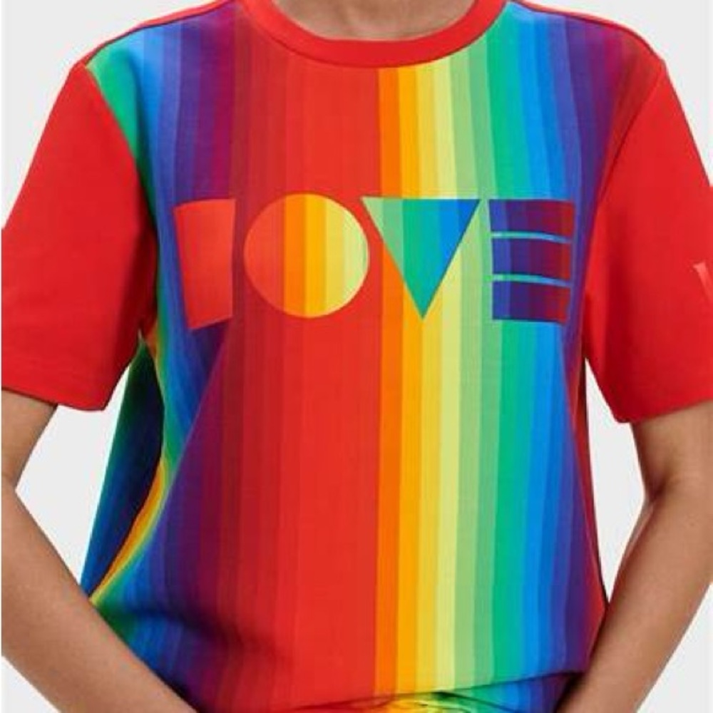 NWT UGG U Pride Logo Tee